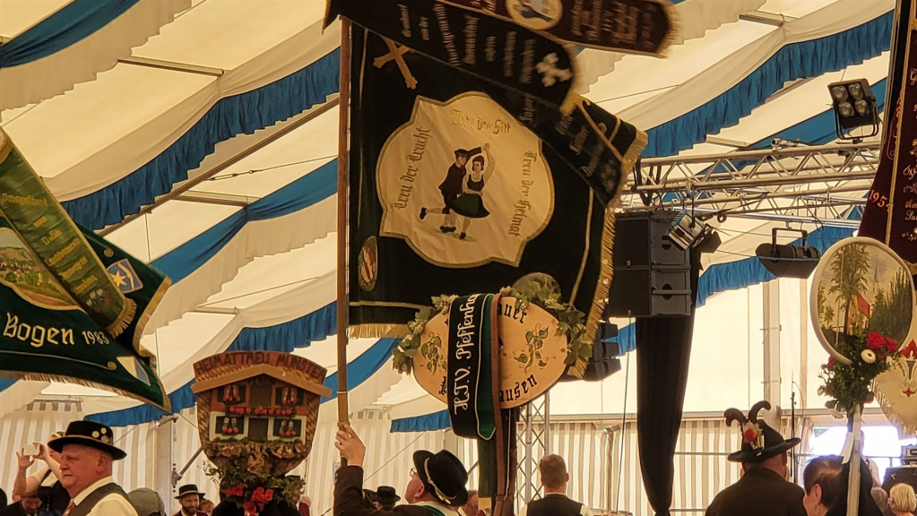 2023-07-02-100Jahre-Holzhacker-Obertraubling-055