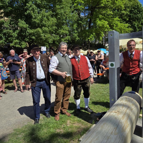 Bürgermeister mit Ehrenmitglieder