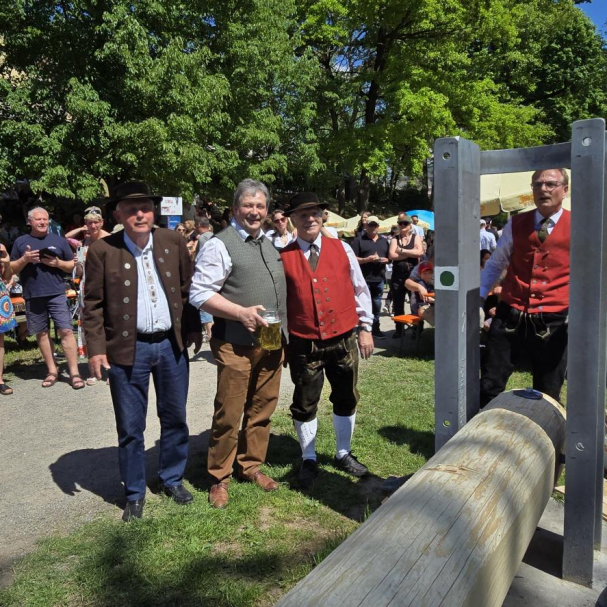 Bürgermeister mit Ehrenmitglieder