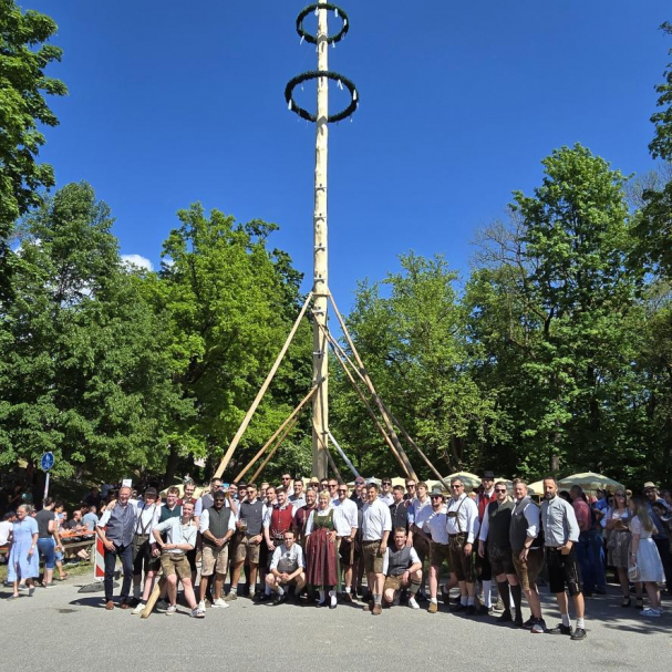Gruppenfoto Maibaumaufsteller