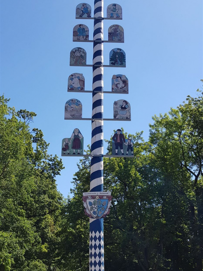 Zunftzeichen Maibaum