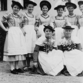 Gebirgstracht 1954